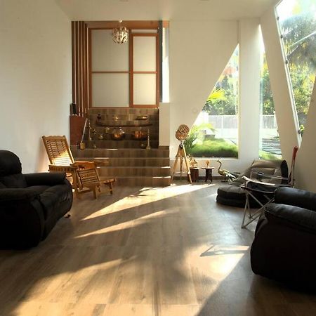 Villa The Urban Getaway à Thiruvananthapuram Extérieur photo