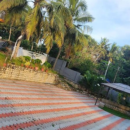 Villa The Urban Getaway à Thiruvananthapuram Extérieur photo